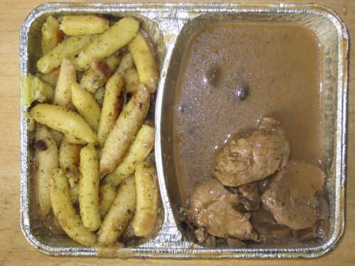 Schweinemedallions in Pilzrahmsoße, dazu Schupfnudeln