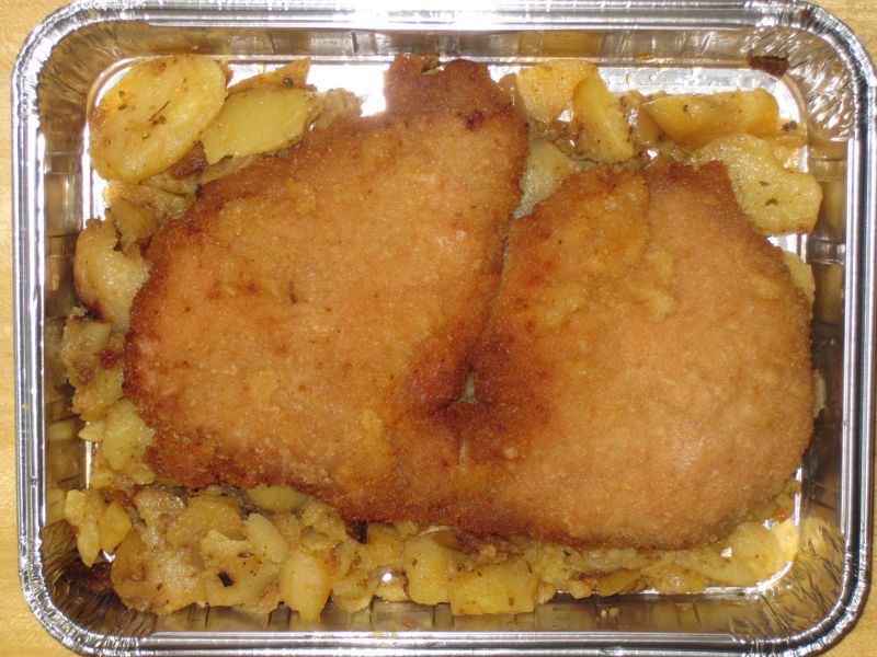 Riesenschnitzel mit Bratkartoffeln