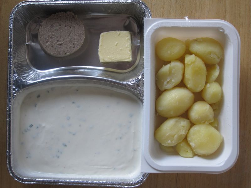 Kräuterquark mit Hausmacher Leberwurst, Butter und Salzkartoffeln